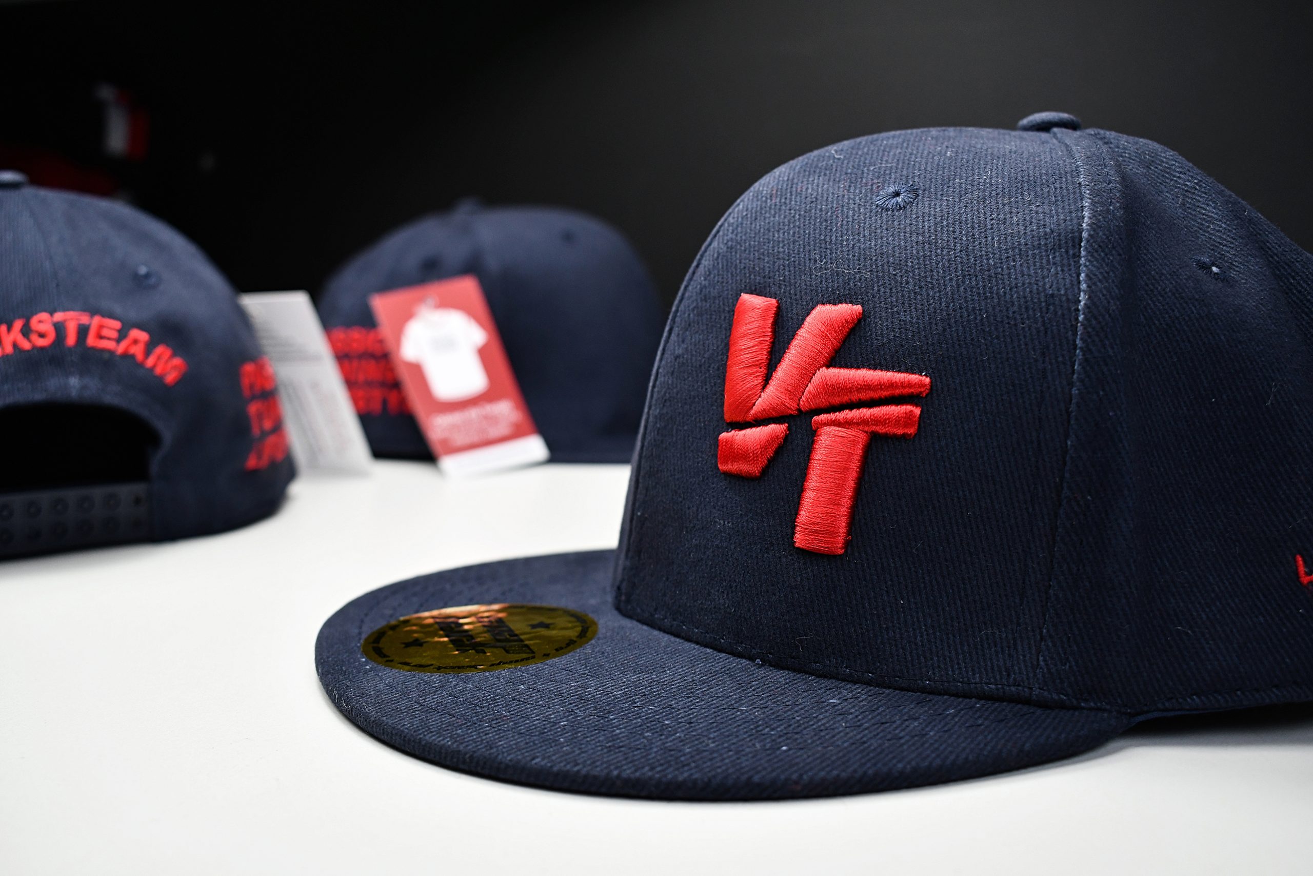 CZAPKA  Snapback Volksteam VT